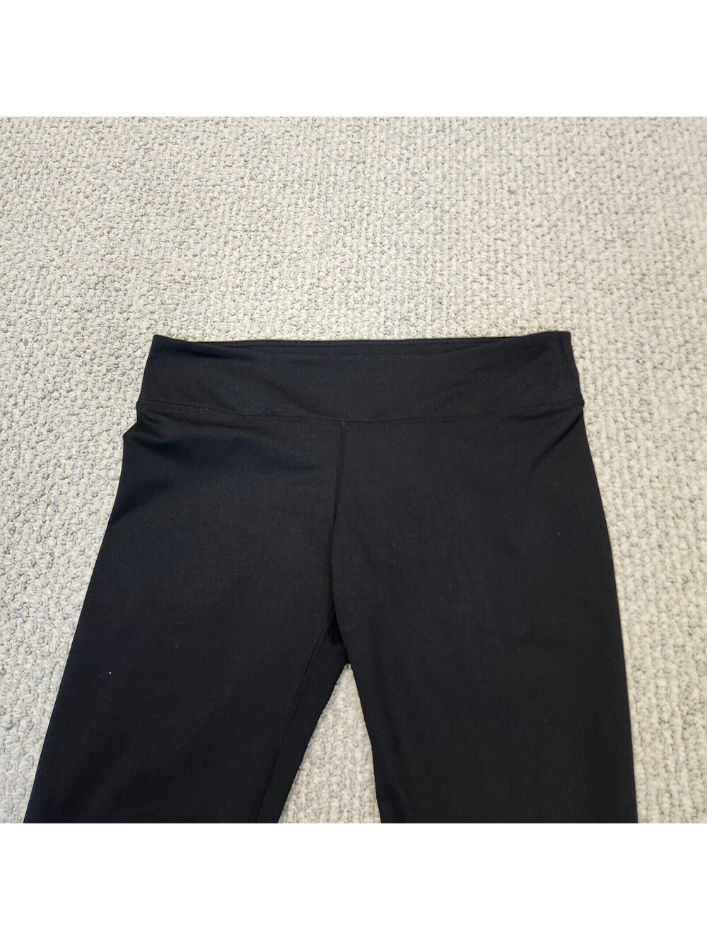 Fabletics Black Capri Leggings Cropped Pants Size Large - Picture 5 of 6